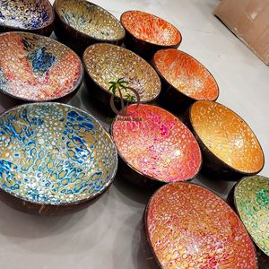 WHOLESALE COCONUT LACQUER BOWL CUSTOMIZED DESIGN HANDICRAFT PRODUCT COCONUT DESIGN BOWL SUPPLIER in VIETNAM - Product Image 4