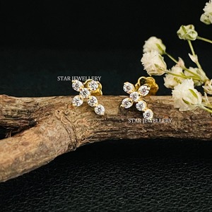 Boucles d'oreilles clous en or massif 14 carats avec diamant naturel, cadeau religieux unisexe, bijoux fins - Product Image 2