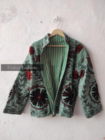 Chaqueta de Mujer Tejida en Terciopelo con Bordado Floral Azul, Ecológica, de Algodón Antiarrugas y Transpirable, Hecha a Mano con Diseño Étnico Suzani