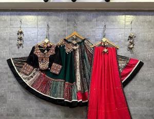 Heavy Butter Silk Mirror Work Traditional <b>Chaniya</b> <b>Choli</b> Designer Indian Gujarati Navratri Festival Bridal Lehenga <b>Choli</b> Parties - Product Image 4