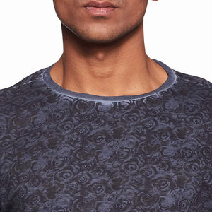 2025 T-shirts pour hommes à la mode de qualité supérieure en polyester partout T-shirt de sublimation pour hommes - Product Image 3