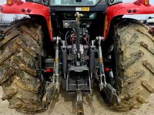 รถแทรกเตอร์ Massey Ferguson 5460 ปี 2012 สภาพใหม่/มือสอง 100 แรงม้า พร้อมระบบยกไฮดรอลิก ค่าบำรุงรักษาต่ำ - Product Image 4