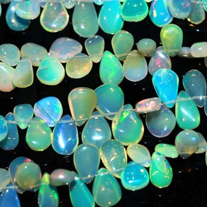 Perles naturelles en forme de poire lisse opale éthiopienne 4-7MM Welo Multi perles d'opale de feu pour la fabrication de bijoux perles d'opale éthiopienne en vrac - Product Image 2