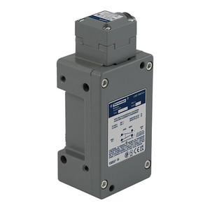 Telemecanique 9007CR53G 600V 10amp Fin de course 9007 avec C + Options - Product Image 1