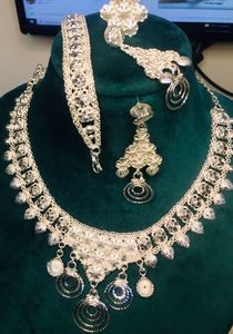 Classique Dubai Vintage en laiton plaqué or diamant collier chaîne ensemble alliage Zircon perle pour anniversaire mariages cadeaux pour femmes - Product Image 3