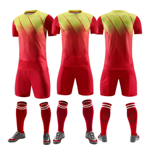 Uniforme de Fútbol Sublimado Personalizado de Último Diseño y Estilo Nuevo, Calidad Premium, Color Personalizado, Pantalón Corto 100% Poliéster de Secado Rápido y Ligero - Product Image 4