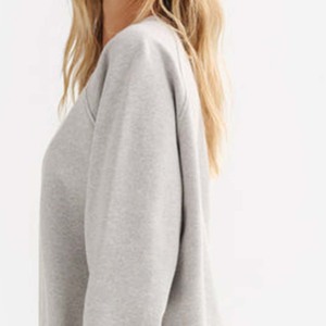 Sudadera de cuello redondo con bordado raglán para mujer en blanco 300g Peso de tela Impresión digital Invierno Casual Mangas completas OEM - Product Image 5