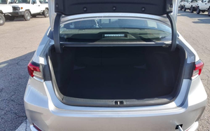 SUV d'occasion 2023, automatique, transmission intégrale, sièges en cuir, moteur 4.1-6L, régulateur de vitesse adaptatif, conduite à gauche, taille des pneus R18, toit ouvrant panoramique - Product Image 3