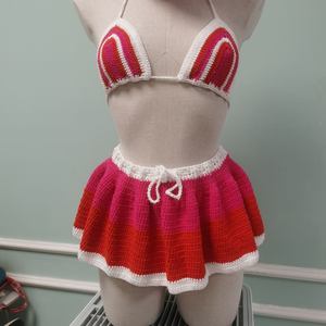 Maillot de bain bikini personnalisé fait main, sexy, taille haute, rayé, tricoté, deux pièces, avec soutien-gorge triangle uni, motifs XS Plus pour la plage - Product Image 4