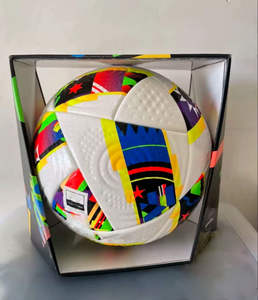 Balón de Fútbol de Cuero de Diseño Profesional con Retención de Aire y Construcción Duradera, Servicio OEM para Clubes, Balón de Fútbol Pakistaní - Product Image 5