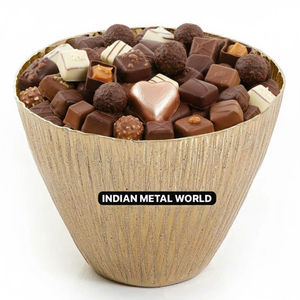 Bol à chocolat en métal finition or et cuivre élégant, présentoir à dessert décoratif, cadeau festif par Indian Metal World - Product Image 4