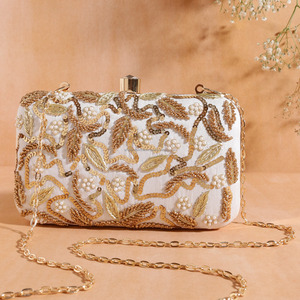 Bolsos de lujo Bolso de mano con diamantes Bolso de cena de noche hecho a mano para mujer mejor bolso de noche venta caliente en Qatar POR ARTESANÍA DE LUJO - Product Image 2