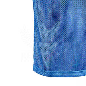 ผ้ากันเปื้อนสำหรับฝึกซ้อมแบบพลิกกลับได้ออกแบบมาเพื่อเปิดและปิดได้ง่ายในระหว่างการฝึกซ้อมแบบย้อนกลับได้อย่างรวดเร็ว - Product Image 3