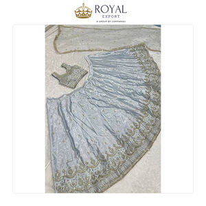 Experts dans la vente de collections de vêtements de mariage pour femmes de haute qualité, nouvelle collection de créateurs de mode, en satin de soie, travail de zari, lehenga choli - Product Image 5