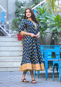 ชุดเดรส Anarkali Kurti ผ้าฝ้ายแท้ พิมพ์ลายปักลายสวยงาม ดีไซน์เนอร์สำหรับผู้หญิง คอลเลคชั่นพิเศษสุดฮิตประจำปี 2024 คอวี - Product Image 3