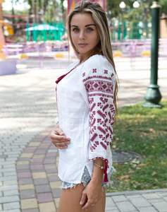 Blusa de lujo ucraniana tradicional para mujer Tejido de estilo informal de lino bordado para fiestas - Product Image 3