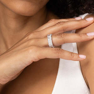แหวนเพชรเพาะเลี้ยงในห้องปฏิบัติการทองคำ 14k รุ่น Celeste Eternity - Product Image 2