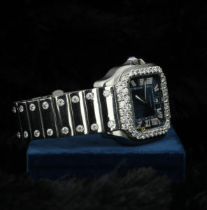 นาฬิกาฮิปฮอปประดับเพชรสำหรับผู้ชายดีไซน์หน้าปัดแบบกำหนดเองได้สีสดใสตัดเป็นพิเศษ - Product Image 2