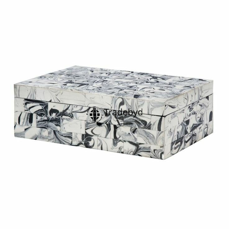 Available in different Colors