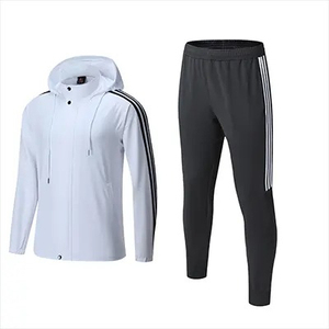 Nuevos Conjuntos Deportivos de Calidad para Hombre, Ropa Deportiva Informal para Hombre, Traje Deportivo Moderno, Conjuntos Deportivos Lisos para Hombre con Ropa de Entrenamiento Lateral - Product Image 3