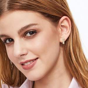 Pendientes de Aro para mujer, pendientes de diamantes simulados de Color Plata de Ley 925, pendientes de aro pequeños Huggie para sensibles - Product Image 3