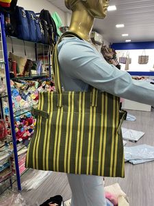 Grands sacs à provisions écologiques en polypropylène recyclé sac à linge réutilisable en plastique durable fabriqué en Inde - Product Image 5