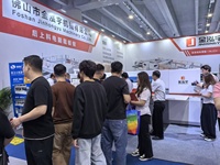 Sierra de Viga CNC Automática Horizontal de Alta Precisión CMJ380 con Motor de Marca Reconocida para Corte de Paneles de Muebles