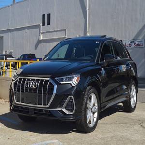 Audi Q3 quattro S line Prem Plus 45 TFSI 2022 en parfait état - Product Image 1