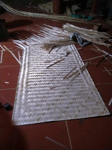 Rollo de correas de bambú decorativas para gabinetes y paneles de pared Correas de bambú al por mayor de Vietnam - Product Image 2