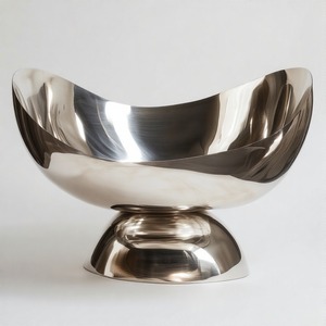 Plateau plat ZenLuxe avec surface en aluminium sablé Base intérieure polie Bord solide et idéal pour la présentation d'aliments de luxe - Product Image 2