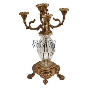 Horloge antique en laiton et cristal sertie de candélabres ornés pièce maîtresse décorative de luxe vintage fabriquée à la main - Product Image 3