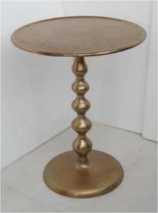 Mesa de Centro de Diseño Moderno en Aluminio Martillado, Elegante y Duradera, con Acabado Texturizado al Tacto, Glamour y Sofisticación para Cualquier Habitación - Product Image 2