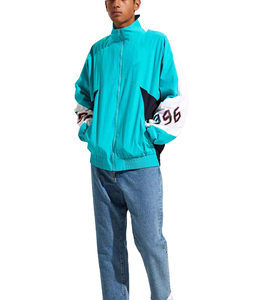 Vestes coupe-vent en nylon pour hommes en gros – Vêtements de rue professionnels avec logo personnalisé, fermeture éclair frontale, service OEM, respirantes et à séchage rapide pour l'hiver - Product Image 4