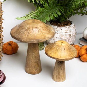 Centro de mesa bohemio de setas de madera con diseño terroso hecho a mano para amantes de la decoración natural y estilo rústico - Product Image 4