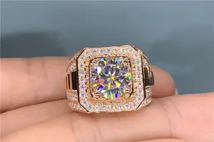 Bague solitaire en argent 925 avec diamant moissanite véritable taille ronde plaqué or pour fiançailles, mariage, anniversaire - Product Image 4