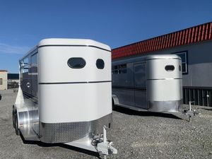 Remorque pour 2 chevaux, transport de bétail, double essieu, ventilée, fermée, remorque agricole, éclairage LED, haute sécurité, garantie 5 ans, 100 km/h - Product Image 3