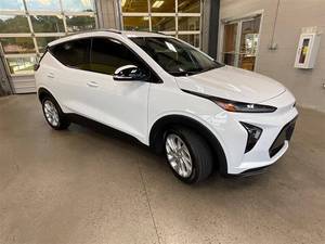 Chevrolet Bolt EUV LT LT 2023, 4 puertas, hatchback, volante a la izquierda y derecha, autos usados en venta - Product Image 6