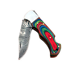 Navaja de Bolsillo Plegable de Acero de Damasco Hecha a Mano 2026, Funda de Cuero, Mango de Madera Pakka, Alta Durabilidad, Hoja con Punta de Caza - Product Image 1