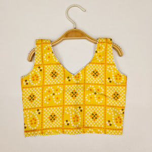 Conjunto de Lehenga Choli Tradicional Amarillo Bandhani Rajwadi de Secado Rápido para Niñas de Shoryam Fashion |   Boda Festiva de Diwali - Product Image 3