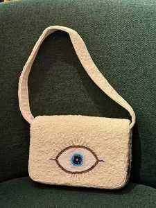 Bolso de hombro con cuentas de flores Bolso de tulipán con cuentas Bolso floral, Bolso bohemio chic, Bolso de hombro de primavera, Monedero con cuentas, Bolso hecho a mano - Product Image 3