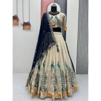 Paon imprimé Tissu Soie Lehenga Blouse Choli Cordon Lourd Glands Cousu Avec Toile et Peut Georgette dupatta