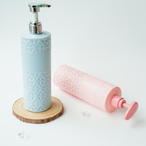 Botella vacía de lujo de HDPE de 750ml Patrones especiales para champú y embalaje cosmético OEM ODM Ventas calientes - Product Image 4