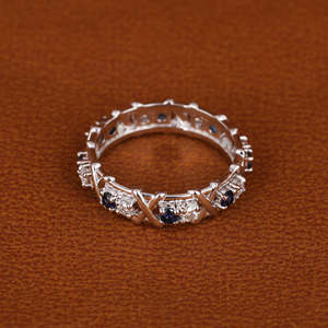 Bague de mariage en or blanc 14 carats de style vintage avec diamant rond de laboratoire pour femmes, bague personnalisée en forme de croix pour femmes - Product Image 5