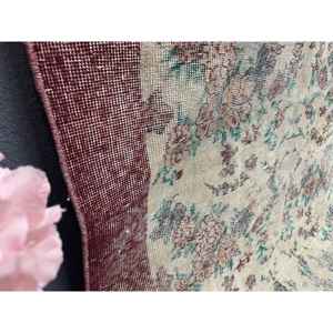 Alfombra Turca de 7x10 pies, Alfombra Vintage de Lana con Borde Marrón - Product Image 4