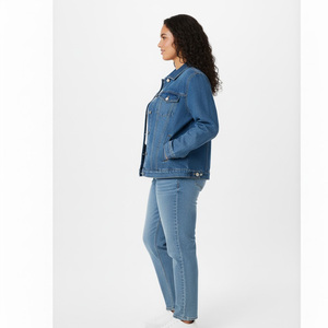 Chaqueta vaquera recortada para mujer, proveedor de fábrica OEM, venta al por mayor, ropa de abrigo corta de moda hecha a medida, Vaqueros azules, abrigo informal - Product Image 3