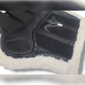 Harnettes équestres durables avec doublure en fourrure blanche, pour courses de chevaux, lot de deux pièces, protections de sabots pour l'entretien des chevaux - Product Image 3