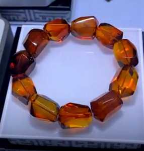 Pulsera de Cuentas de Resina Duradera al por Mayor, Brazalete con Dijes de Perlas Redondas, Tendencias de Moda, Regalo Perfecto para Fiestas, Pulseras de Cuentas de Moda - Product Image 5