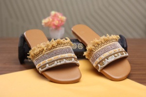 Premium Quality Flat <b>Beaded</b> Jutti With Intricate Indian Designs for Girls' Summer Special Occasions on Sale in India - Product Image 4