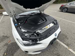 Amazing perfect used 2023 B-M-W <strong>i4</strong> eDrive40 Gran Coupe FWD with low mileage in stock offered at a fantastic deal - Product Image 4