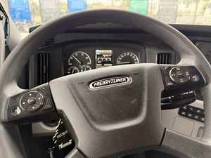 รถบรรทุก Cascadia 126 Sleeper มือสอง ปี 2021 ประกอบเสร็จแล้ว - หลังคาสูง 455 แรงม้า เกียร์อัตโนมัติ Dt12 12 สปีด พร้อมจัดส่งทั่วโลก - Product Image 2